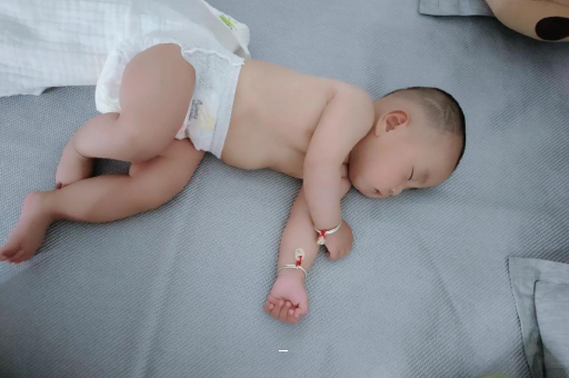 黔西南孕妇肚脐周围发青